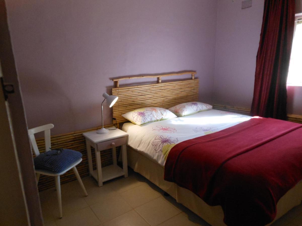 Amber Lagoon Backpackers Lodge Vleirivier Екстериор снимка